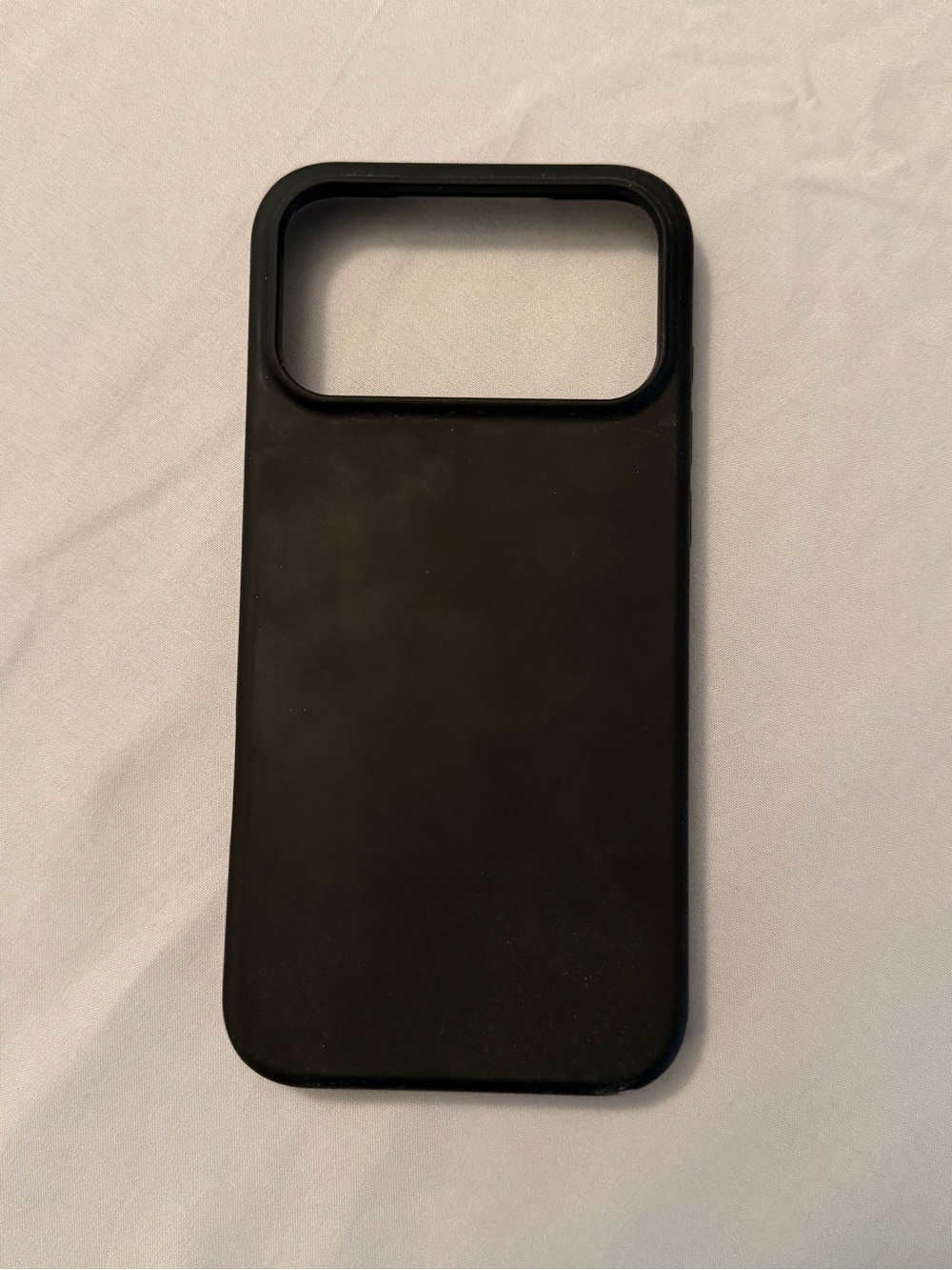 iPhone 17 pro max Black Silicone Phone Case with MagSafe